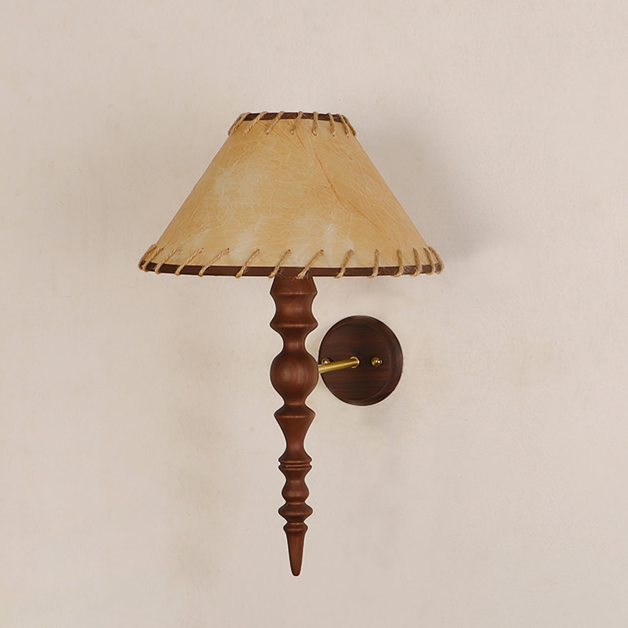 RAVENHALL MID-CENTURY INSPIRED WALL LIGHT