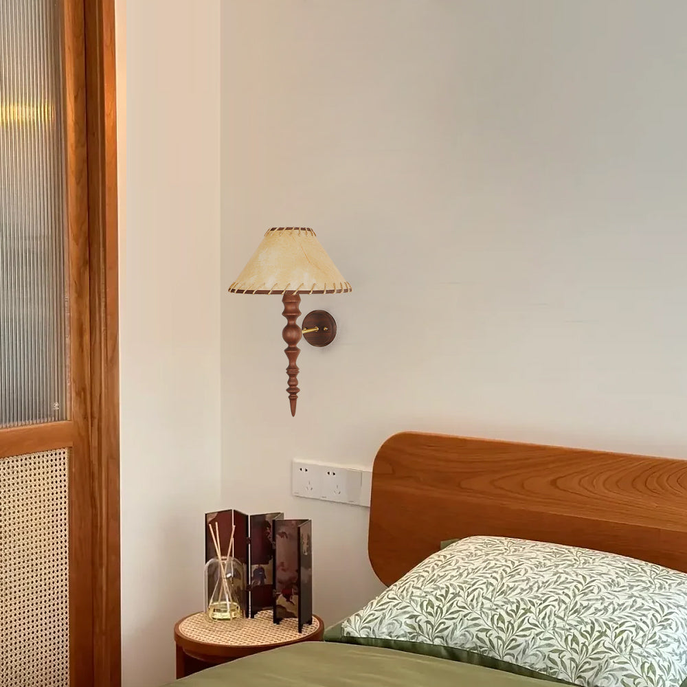 RAVENHALL MID-CENTURY INSPIRED WALL LIGHT