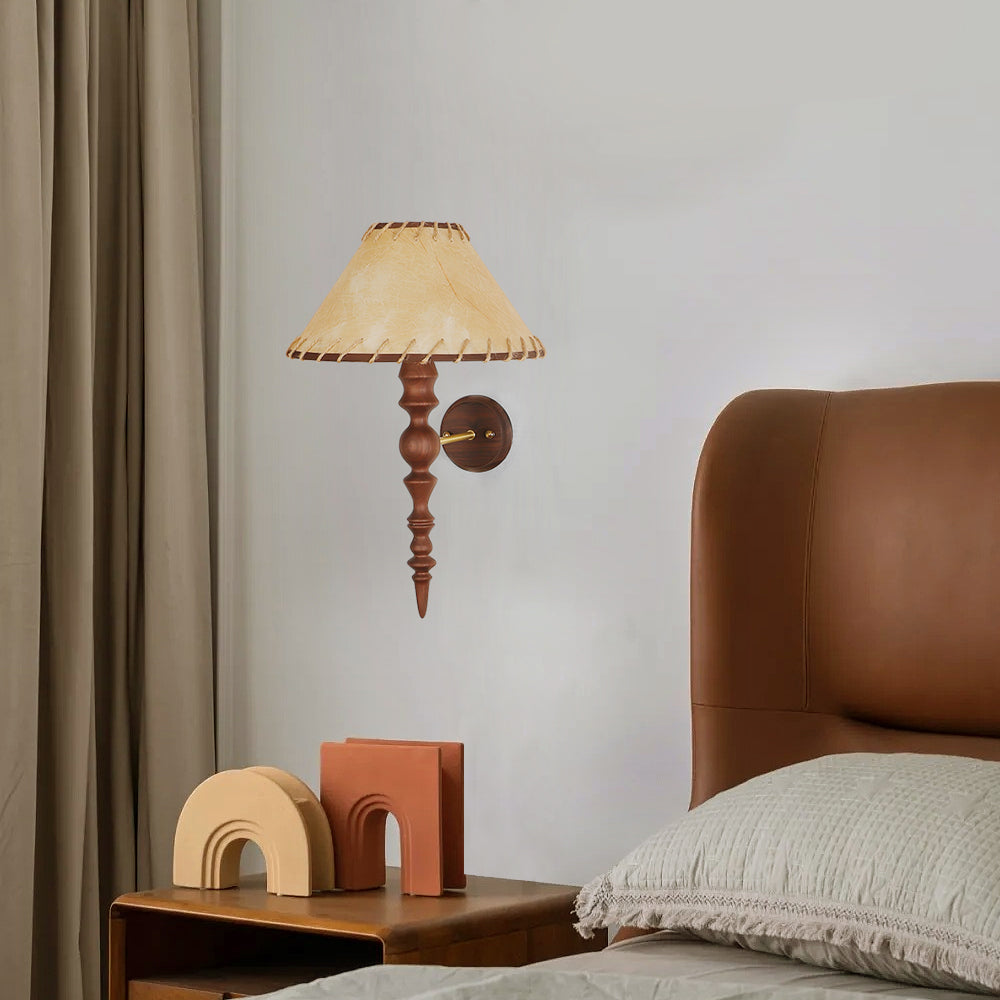 RAVENHALL MID-CENTURY INSPIRED WALL LIGHT
