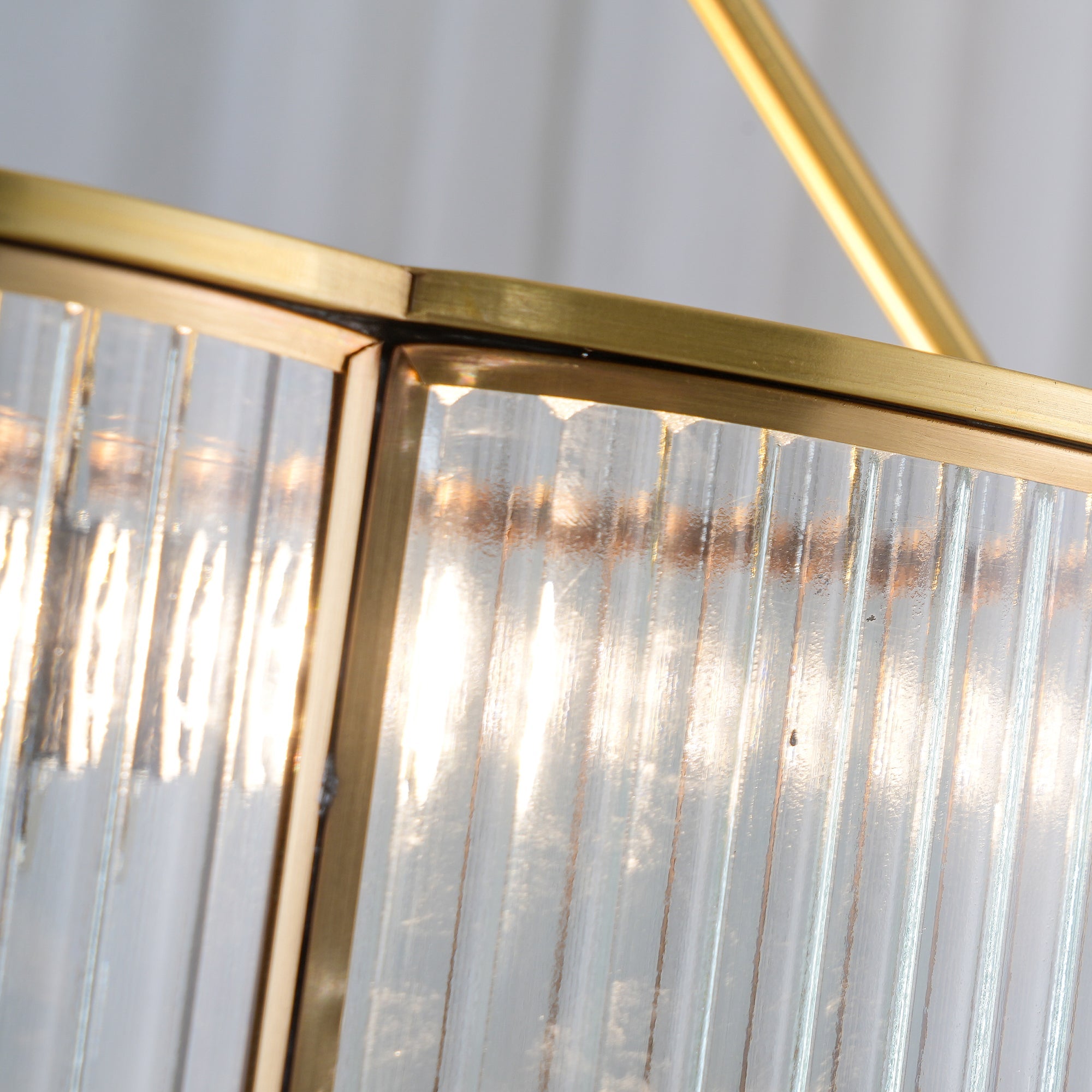 VANDERBILT HERITAGE BRASS CHANDELIER