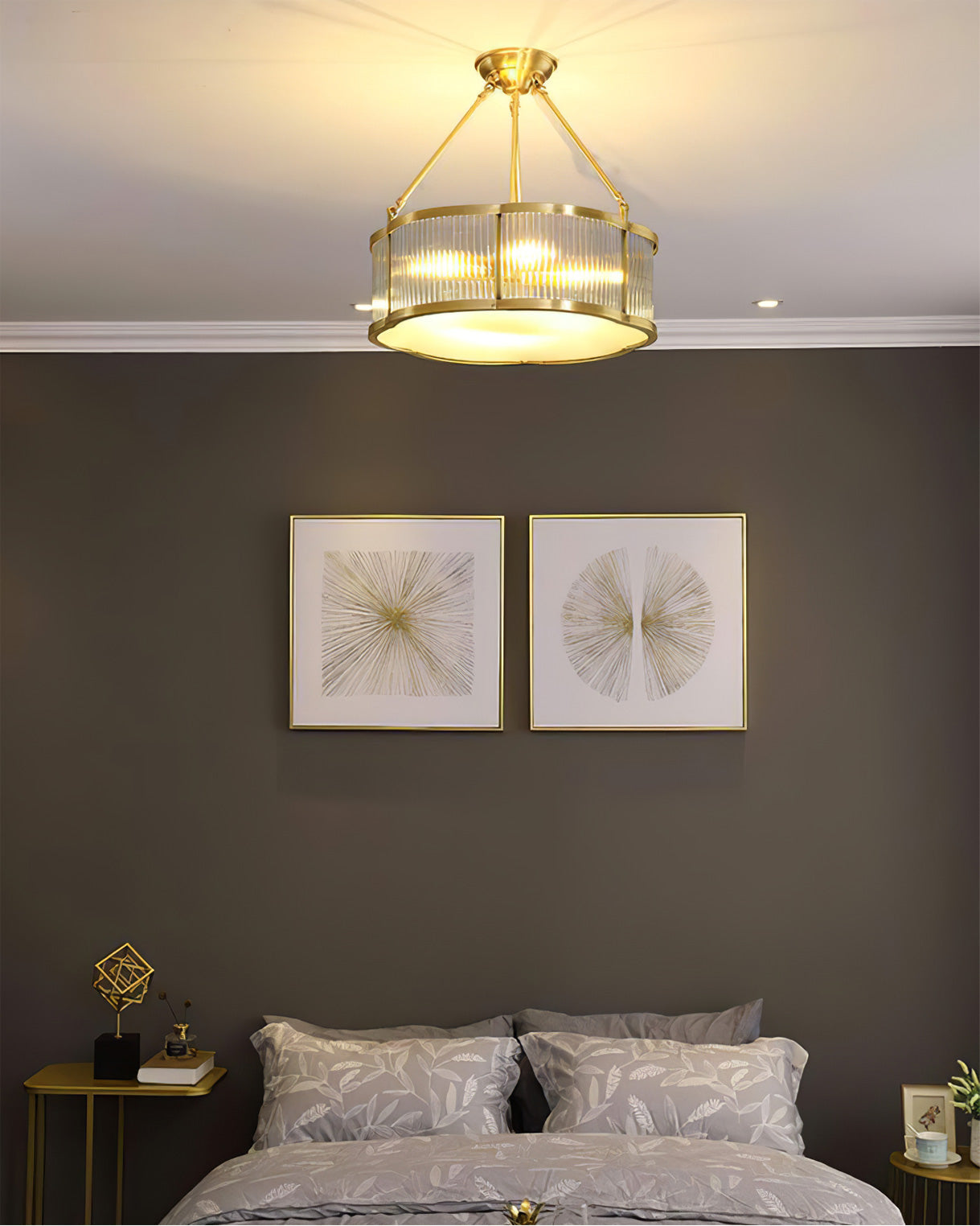 VANDERBILT HERITAGE BRASS CHANDELIER