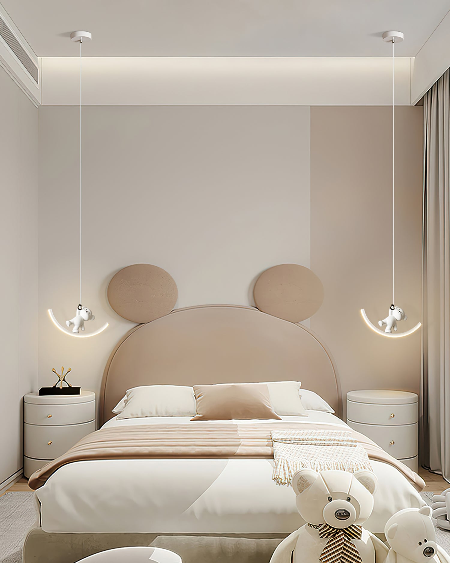 WINTERBOURNE POLISHED RESIN BEAR PENDANT LIGHT