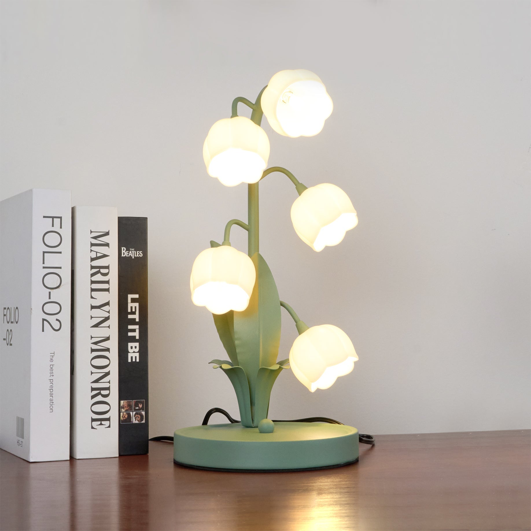VIOLETTE PETAL RADIANCE LAMP