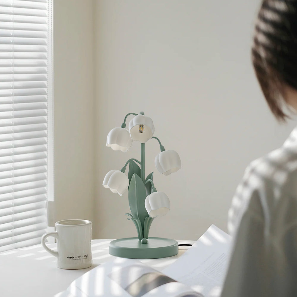 VIOLETTE PETAL RADIANCE LAMP