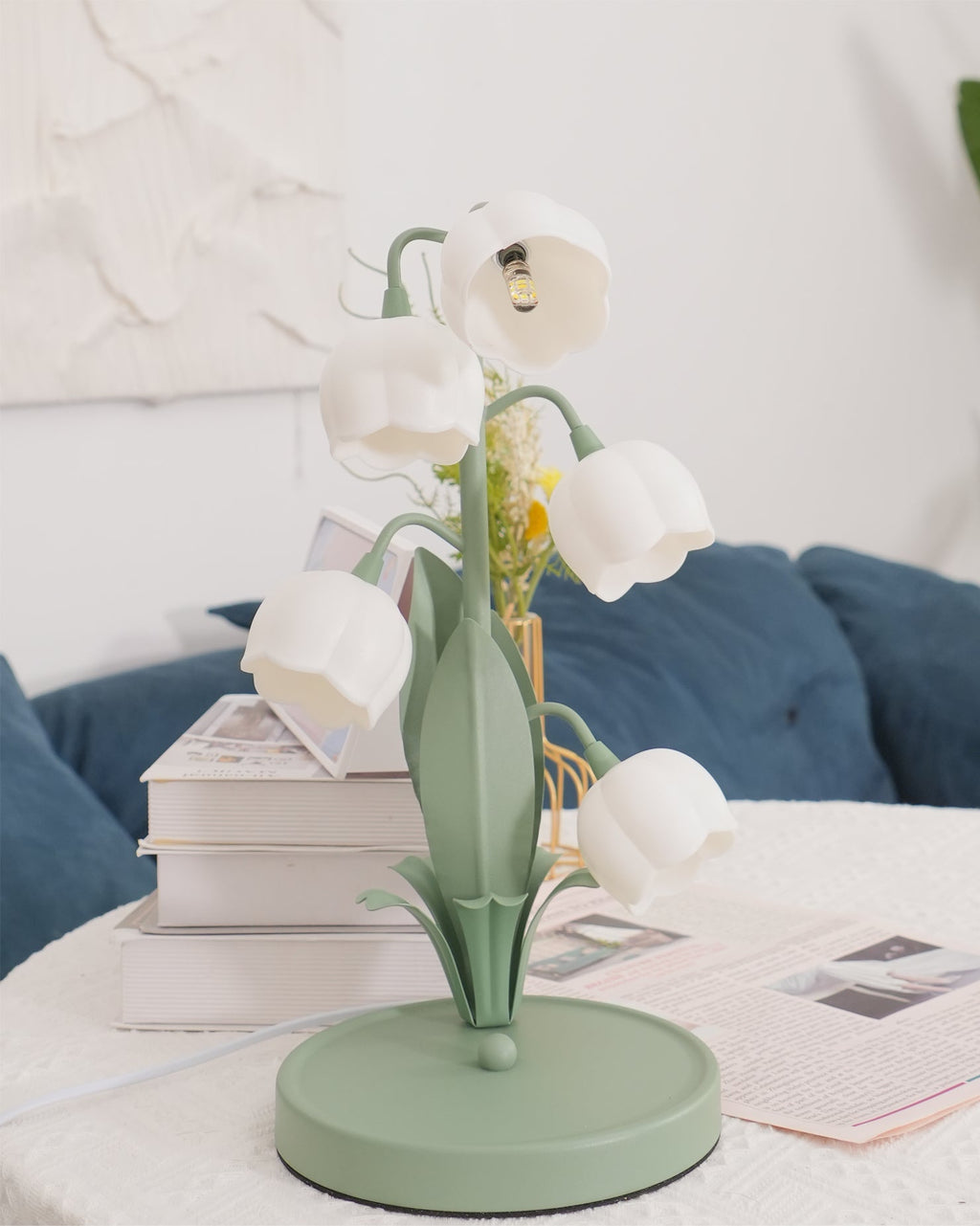 VIOLETTE PETAL RADIANCE LAMP
