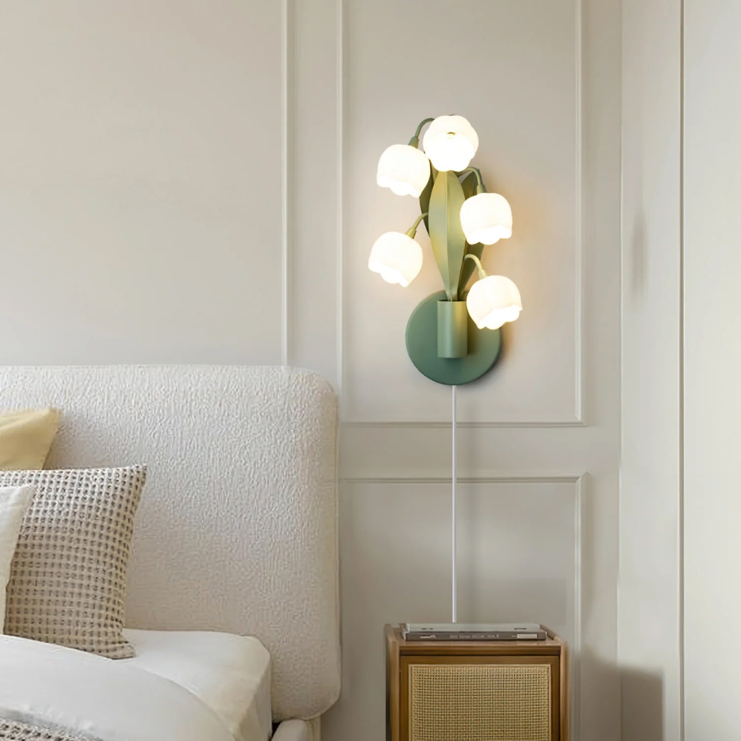 RAVENSDALE BLOOMING WALL SCONCE
