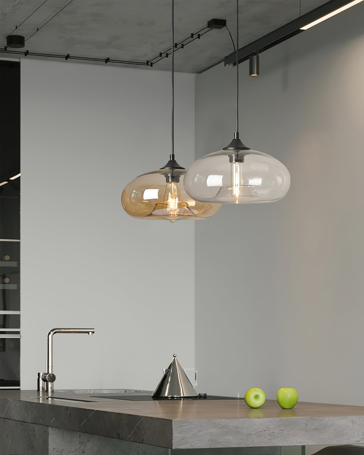 WINTHROP CRYSTAL TEARDROP LANTERN