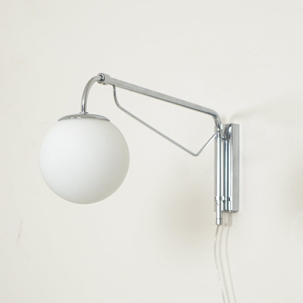 FENWICK WALL-MOUNTED ILLUMINATOR