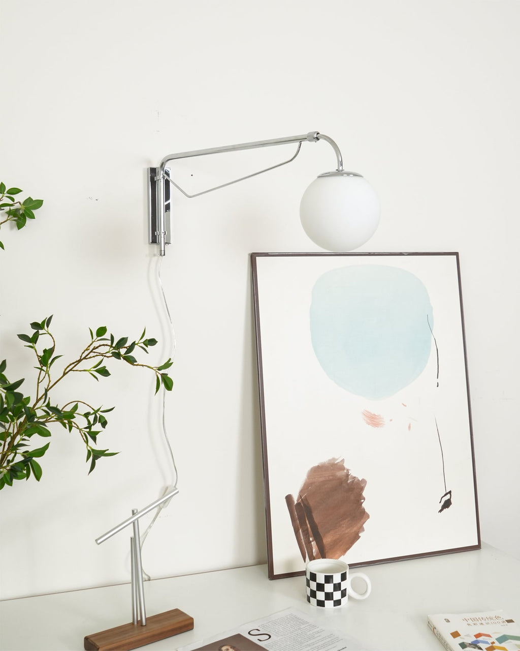 FENWICK WALL-MOUNTED ILLUMINATOR