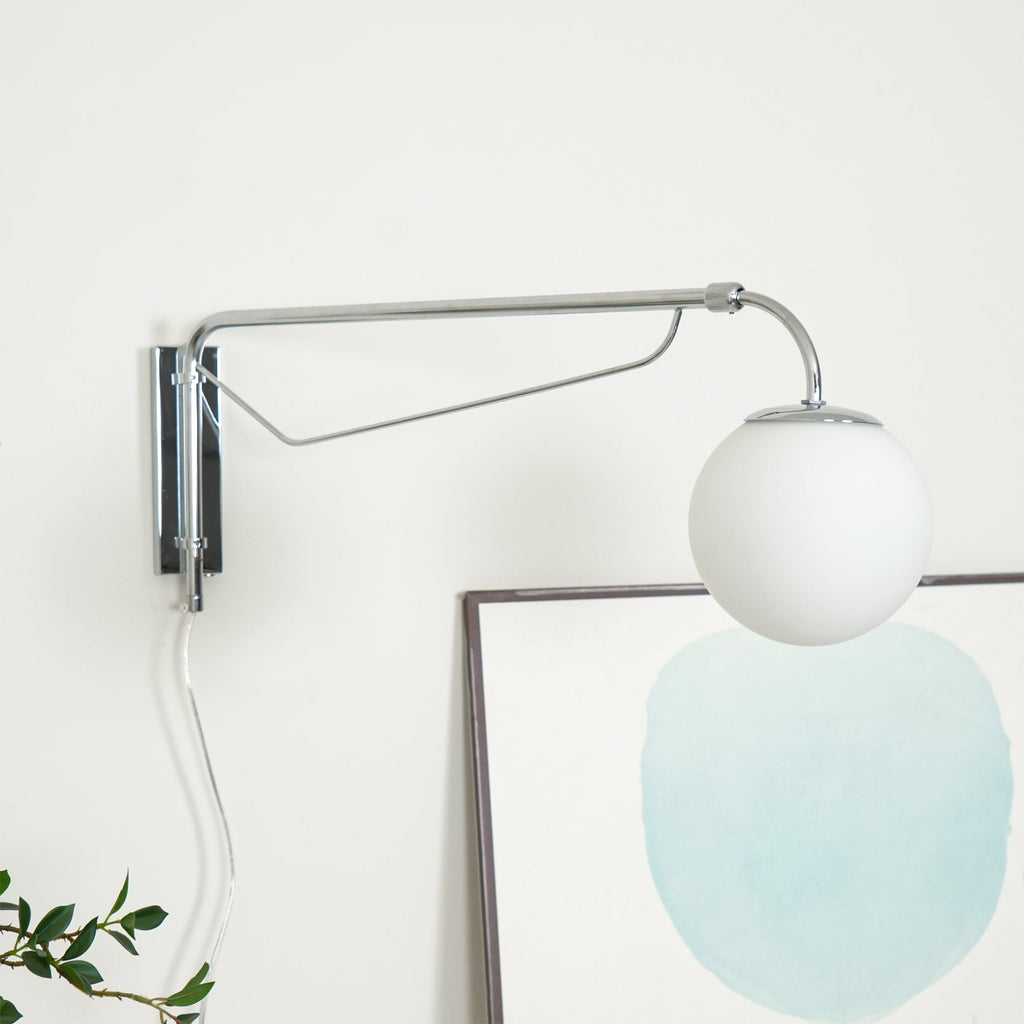 FENWICK WALL-MOUNTED ILLUMINATOR