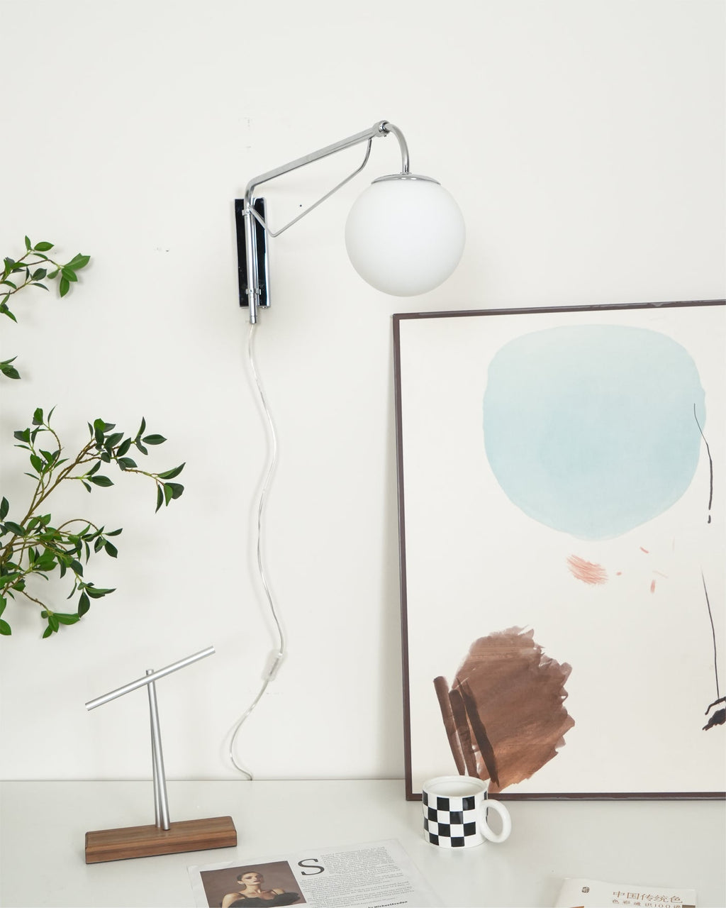 FENWICK WALL-MOUNTED ILLUMINATOR