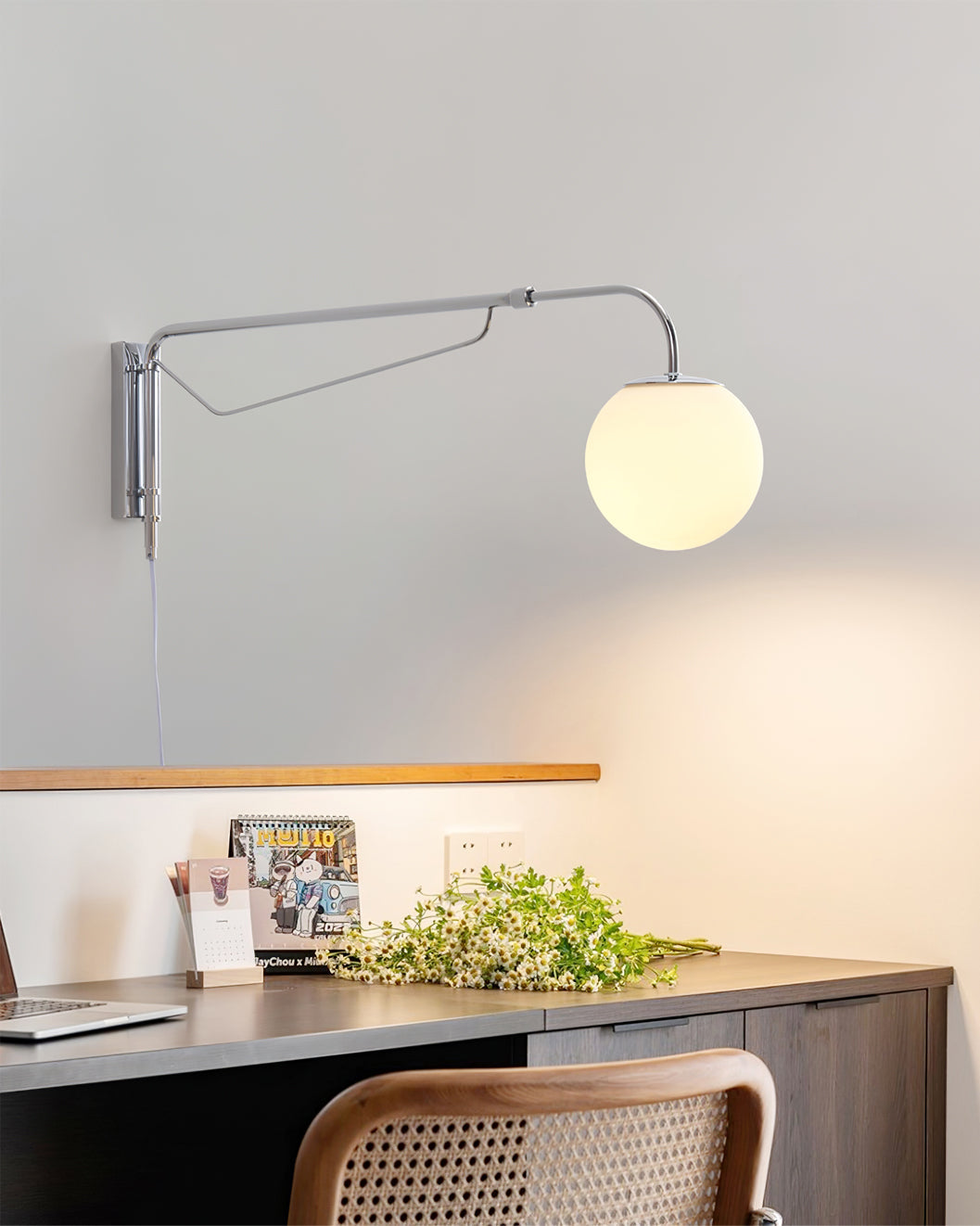 FENWICK WALL-MOUNTED ILLUMINATOR