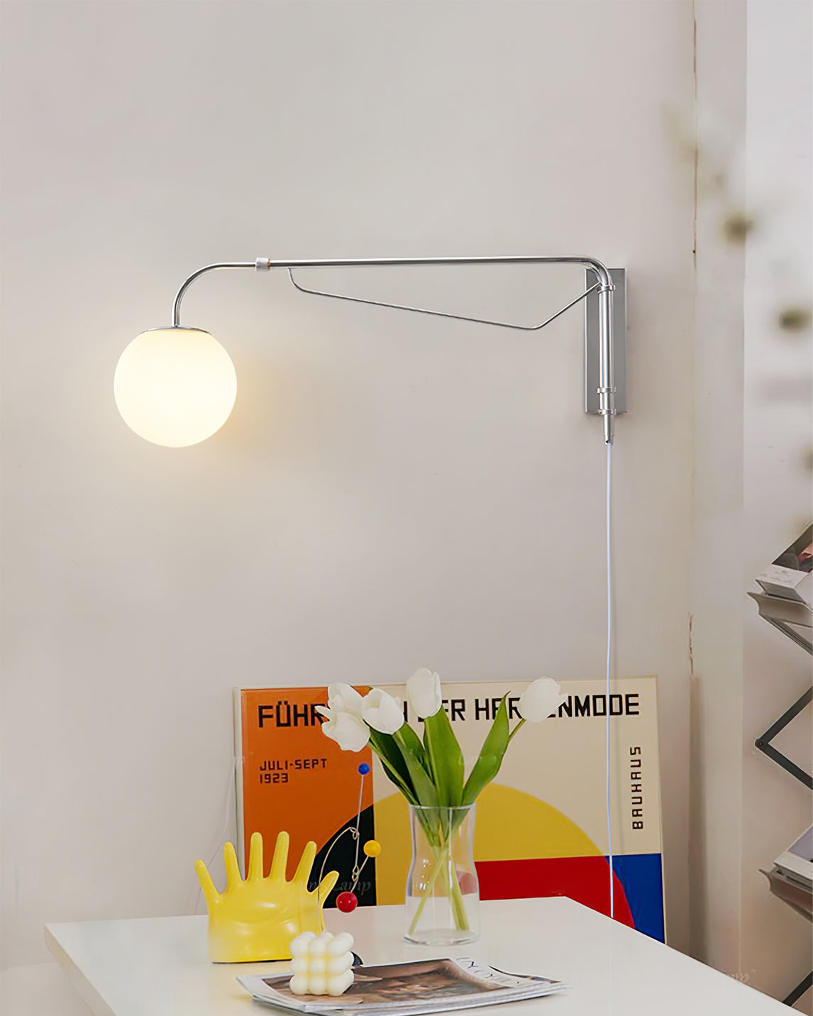 FENWICK WALL-MOUNTED ILLUMINATOR