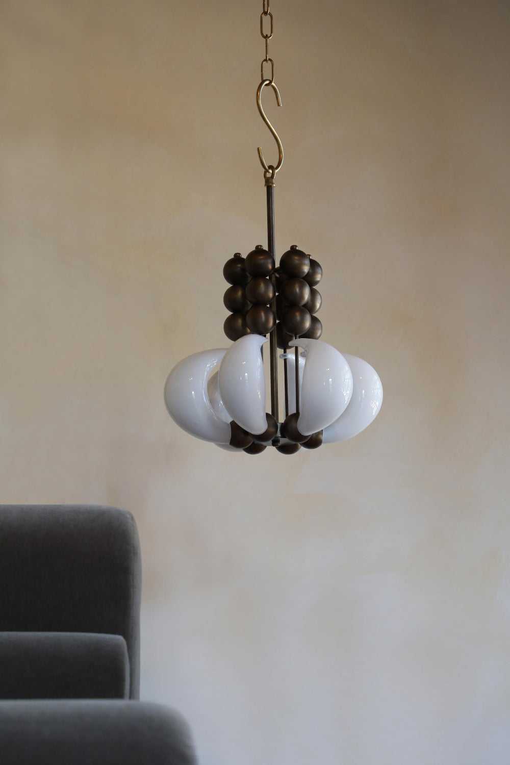 CARLISLE CURVED GLASS ILLUMINATOR