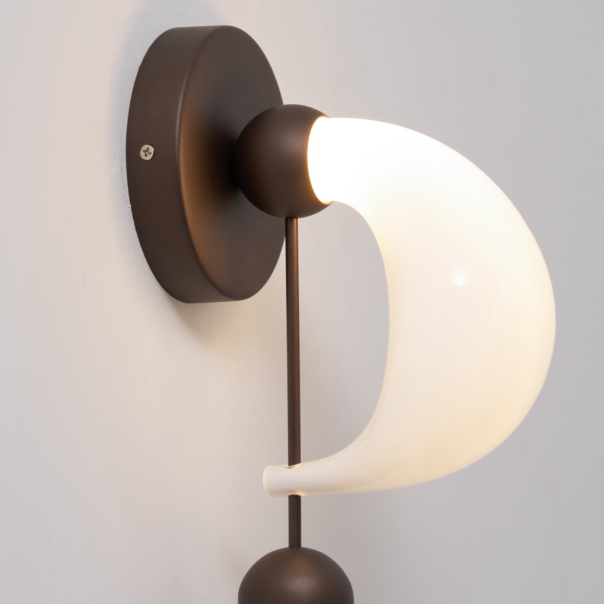 FENWICK CURVED GLASS WALL SCONCE