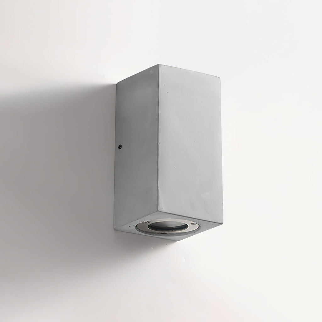 RAVENHALL GLOWING WALL SCONCE