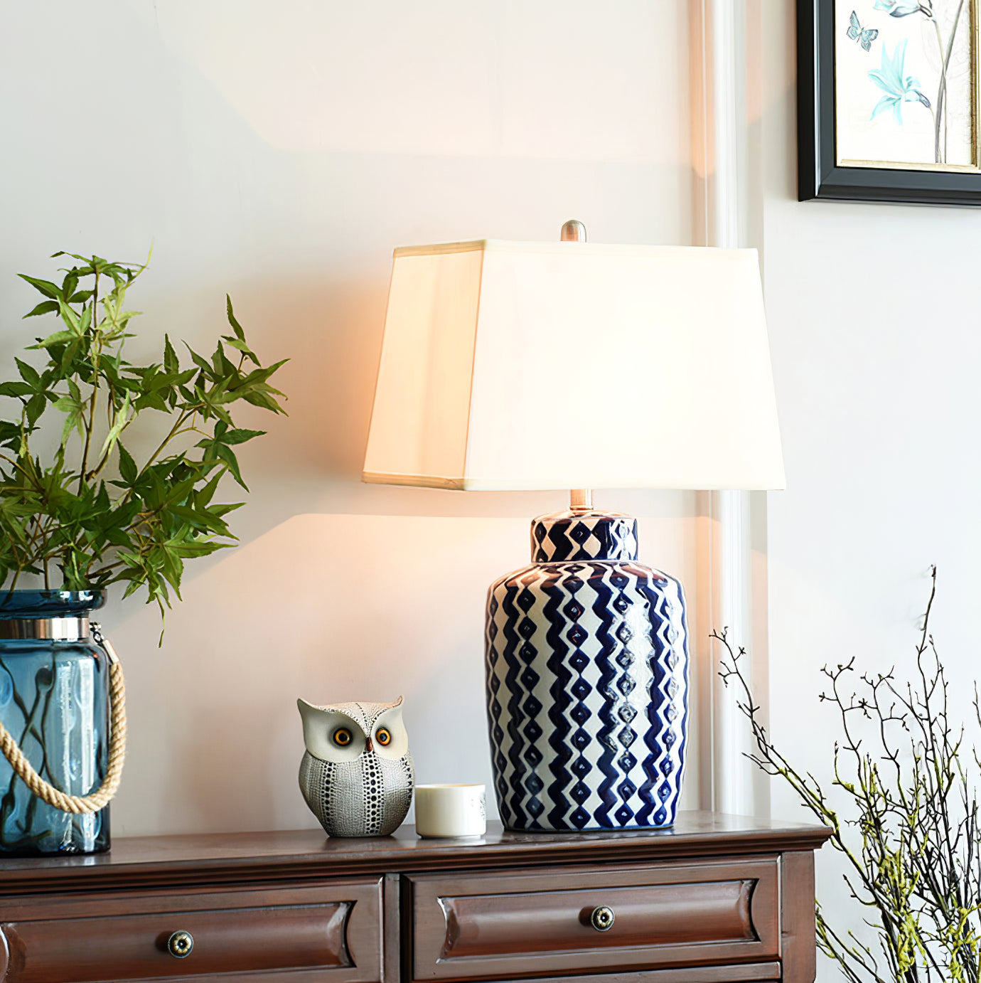 WINTHROP CRYSTAL GLOBE TABLE LIGHT