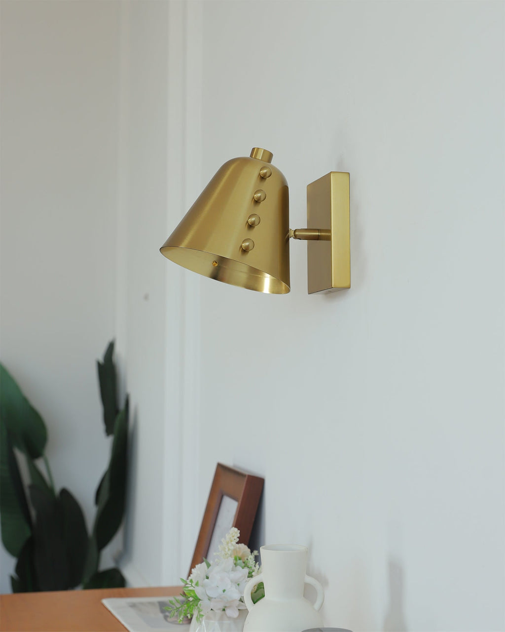 CHARLESTON HANDCRAFTED WALL SCONCE