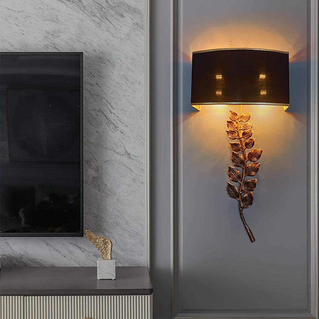 RAVENSCROFT RUSTIC BRASS WALL SCONCE