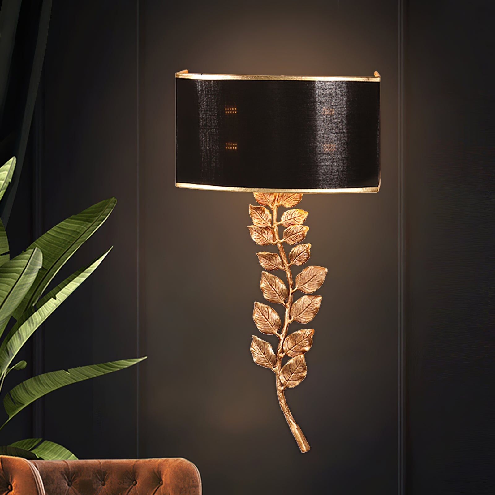 RAVENSCROFT RUSTIC BRASS WALL SCONCE