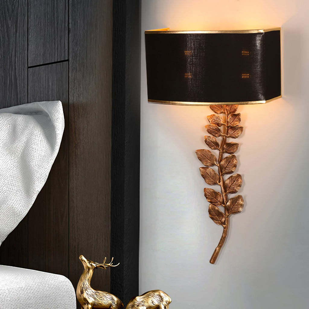 RAVENSCROFT RUSTIC BRASS WALL SCONCE