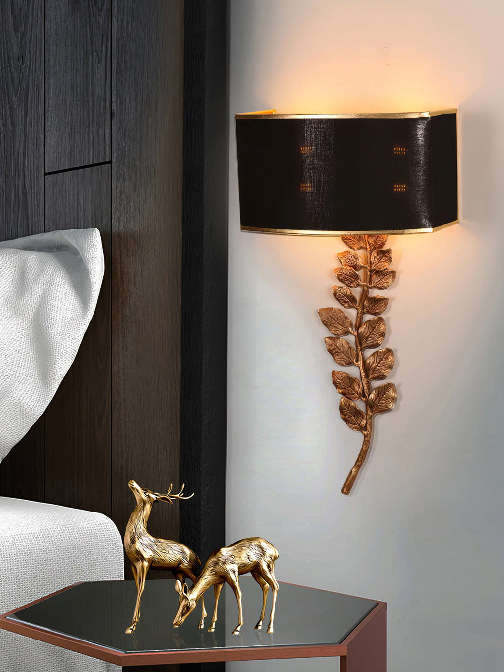 RAVENSCROFT RUSTIC BRASS WALL SCONCE
