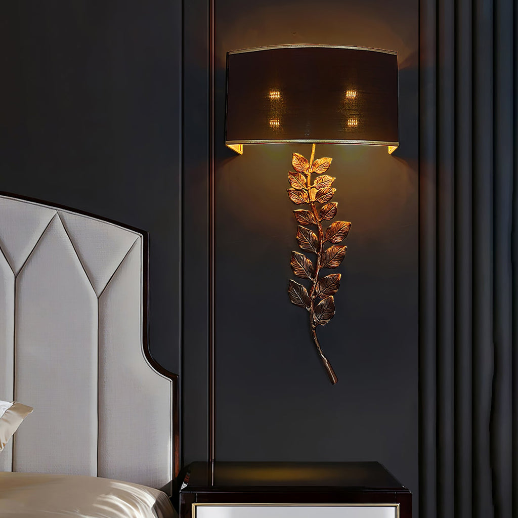 RAVENSCROFT RUSTIC BRASS WALL SCONCE
