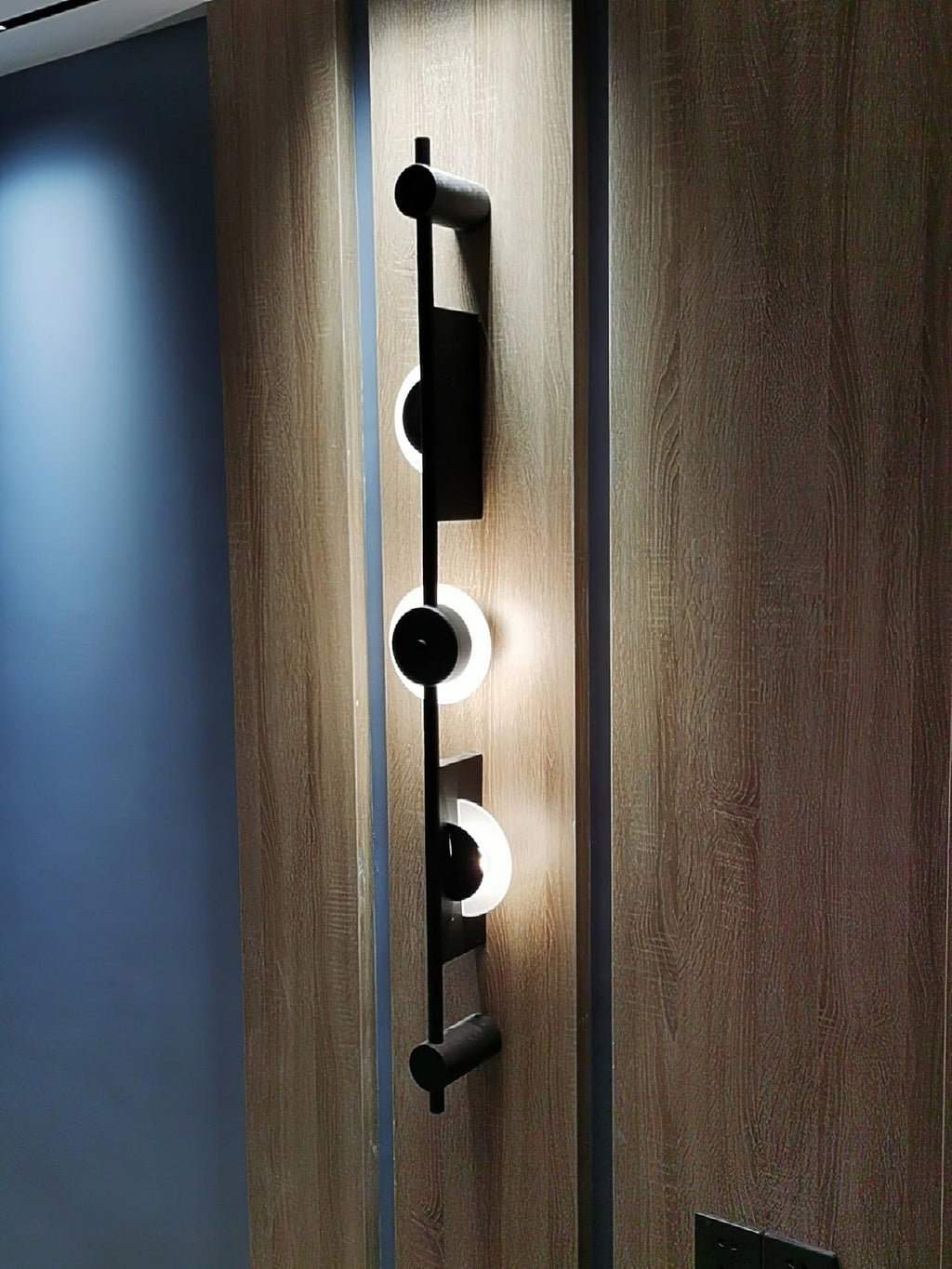 RAVENHALL SLIM ALABASTER ILLUMINATOR
