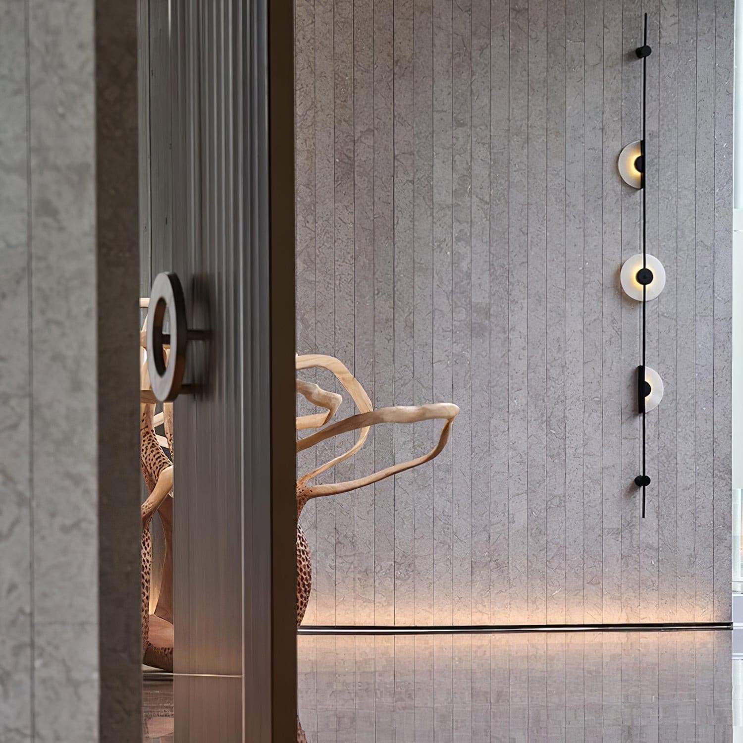 RAVENHALL SLIM ALABASTER ILLUMINATOR