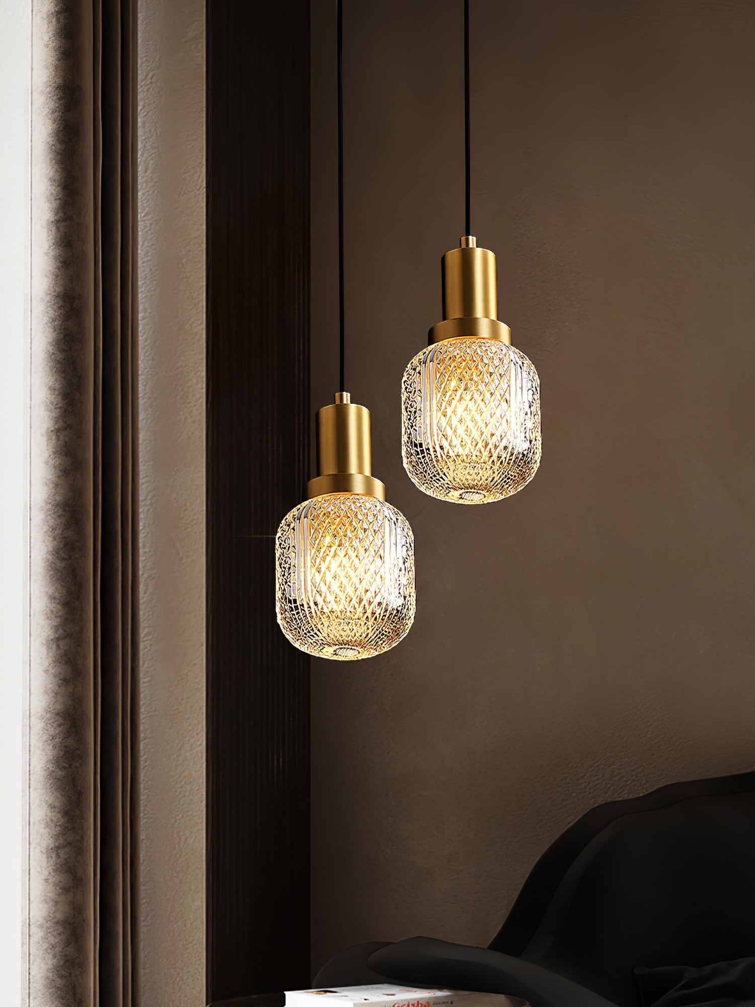 FLEETWOOD FLORAL HANGING LANTERN