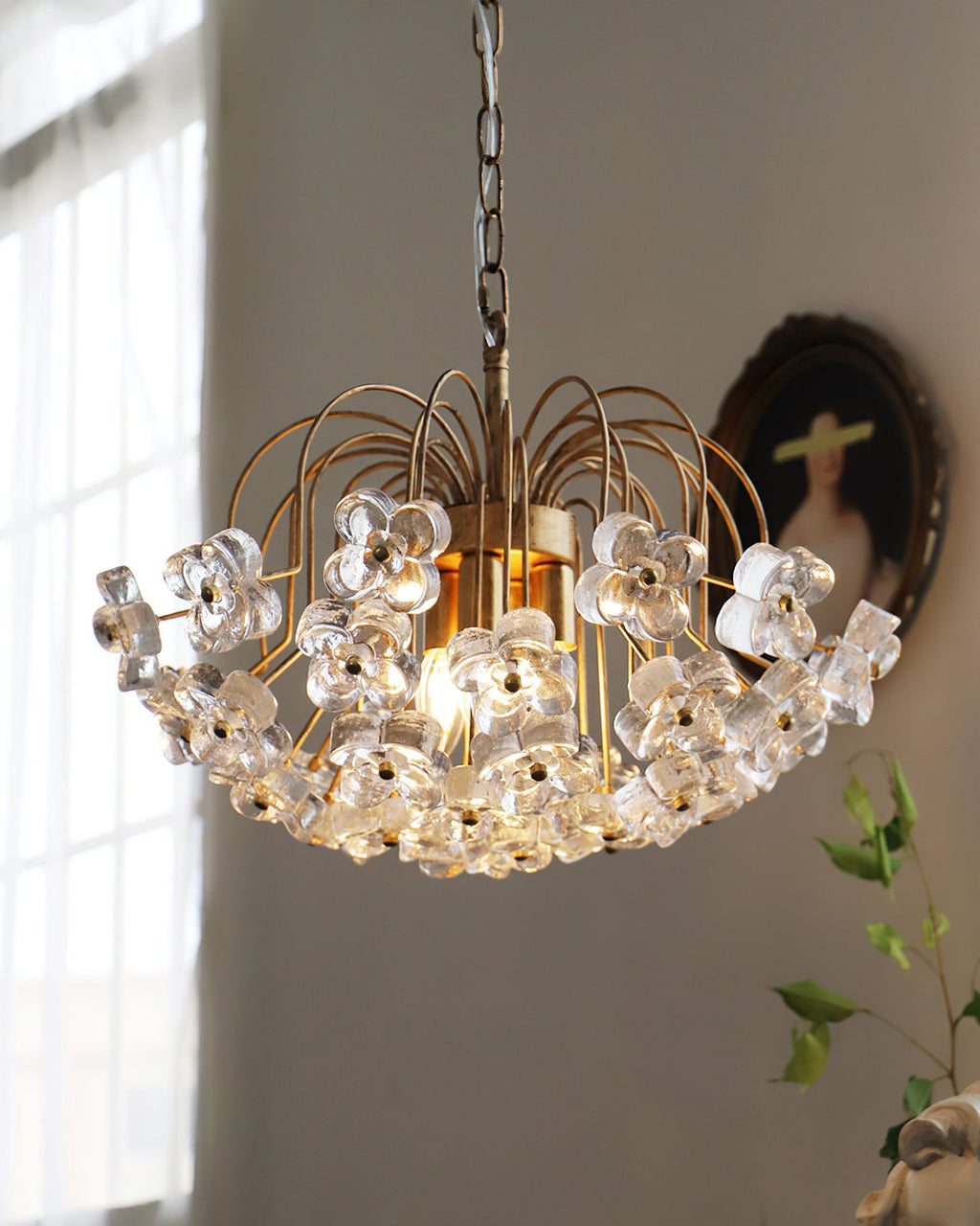 VIOLETTE FLORAL INSPIRATION HANGING LANTERN