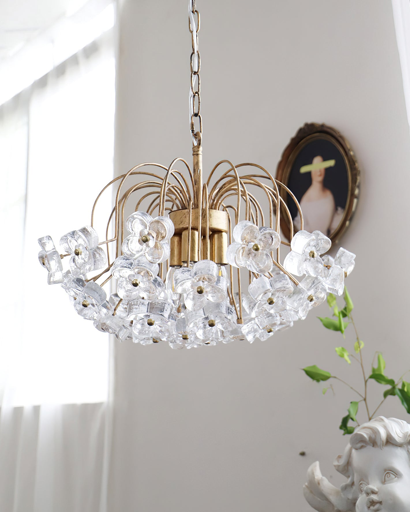 VIOLETTE FLORAL INSPIRATION HANGING LANTERN