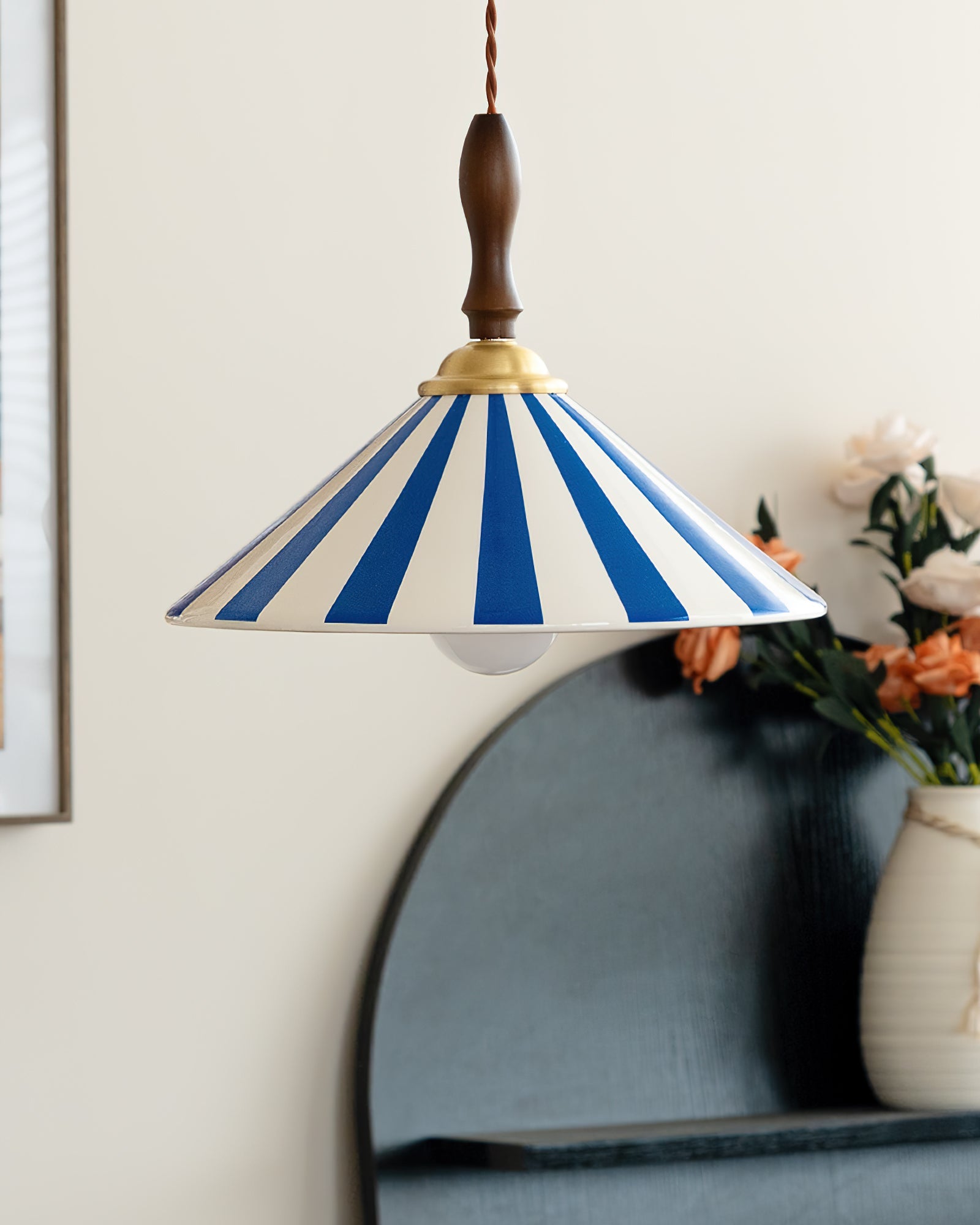 RAVENWOOD TIMBER HANGING LANTERN