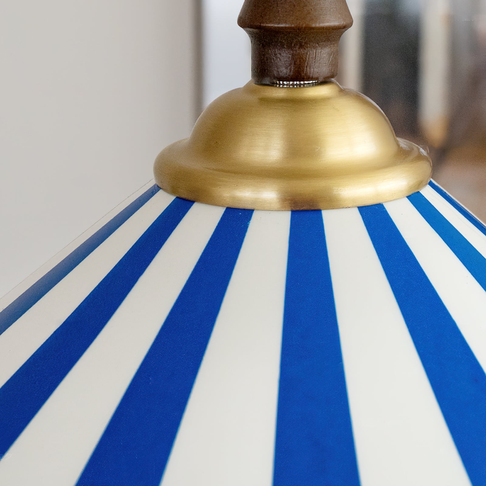 RAVENWOOD TIMBER HANGING LANTERN