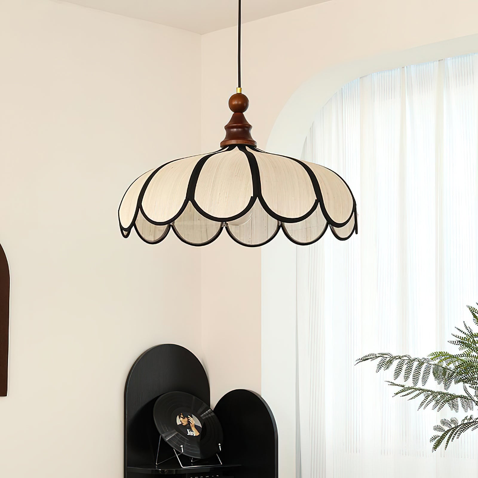 FENWICK IVY INSPIRATION HANGING LANTERN