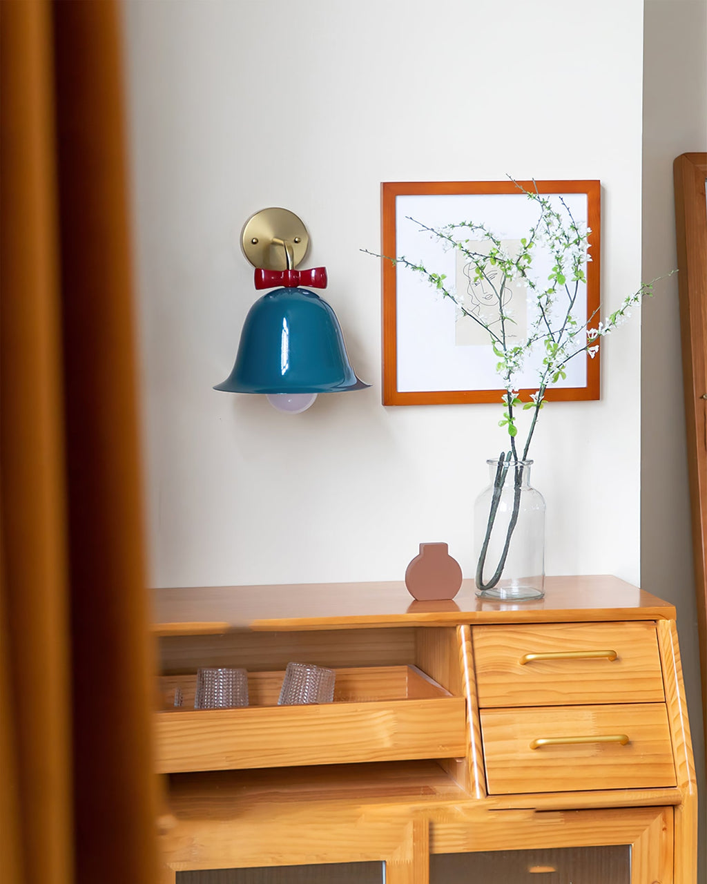 WINDSOR BOWED ARCH WALL SCONCE