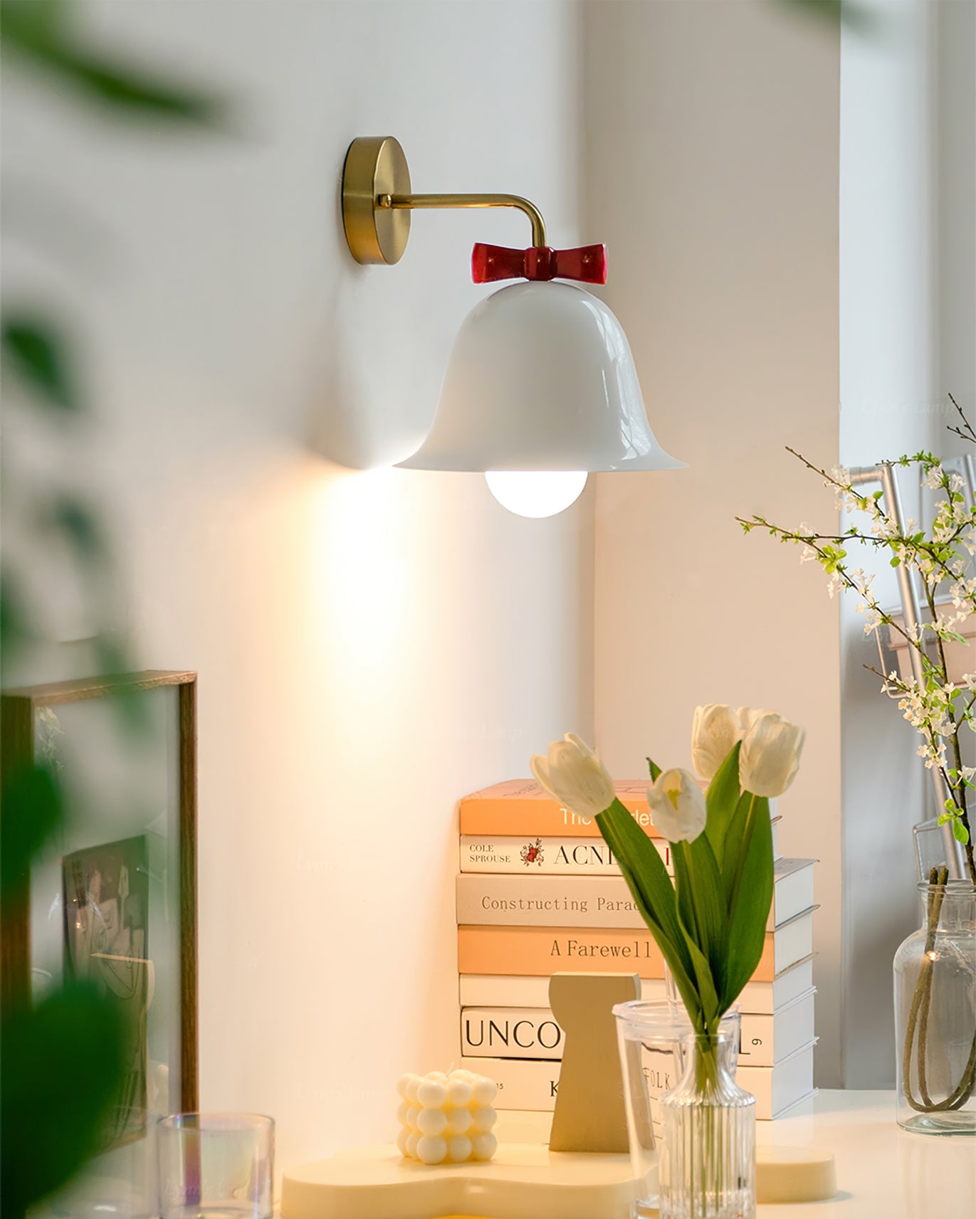 WINDSOR BOWED ARCH WALL SCONCE