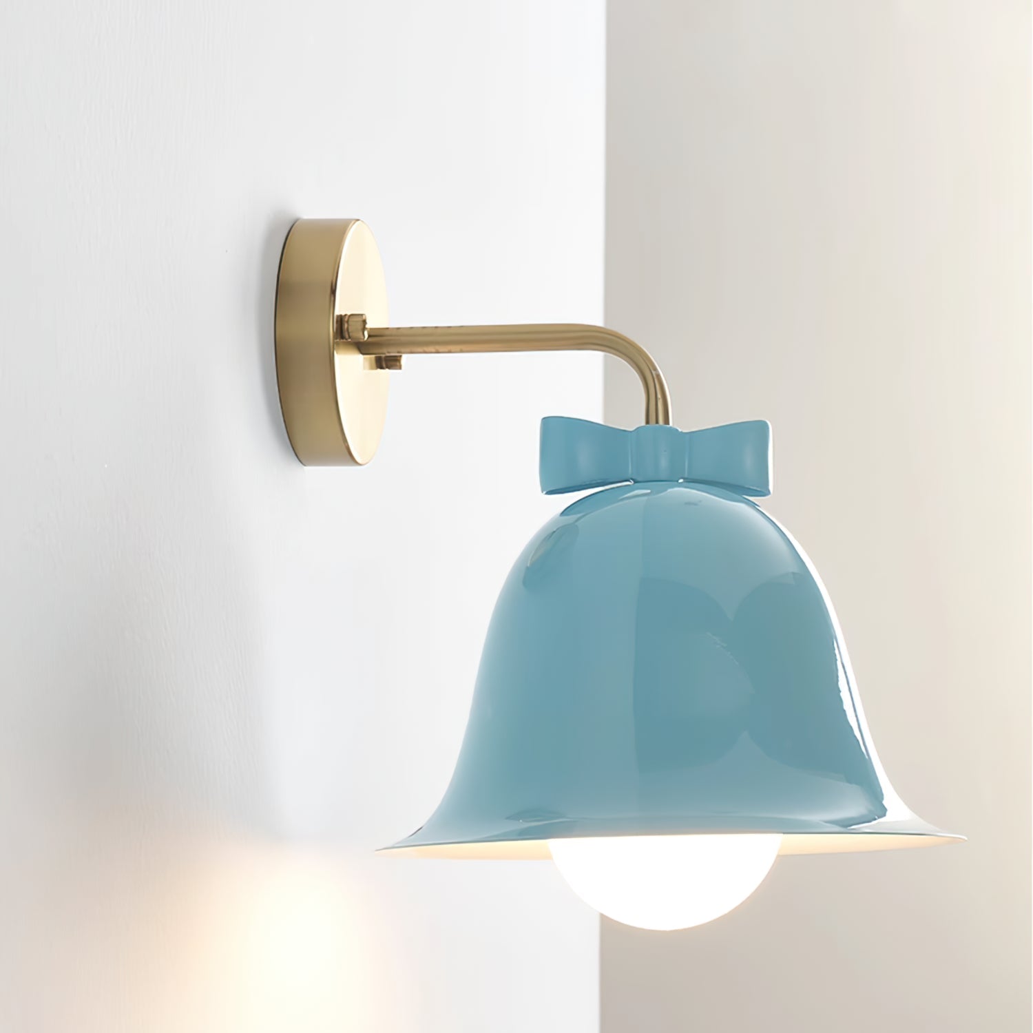 WINDSOR BOWED ARCH WALL SCONCE