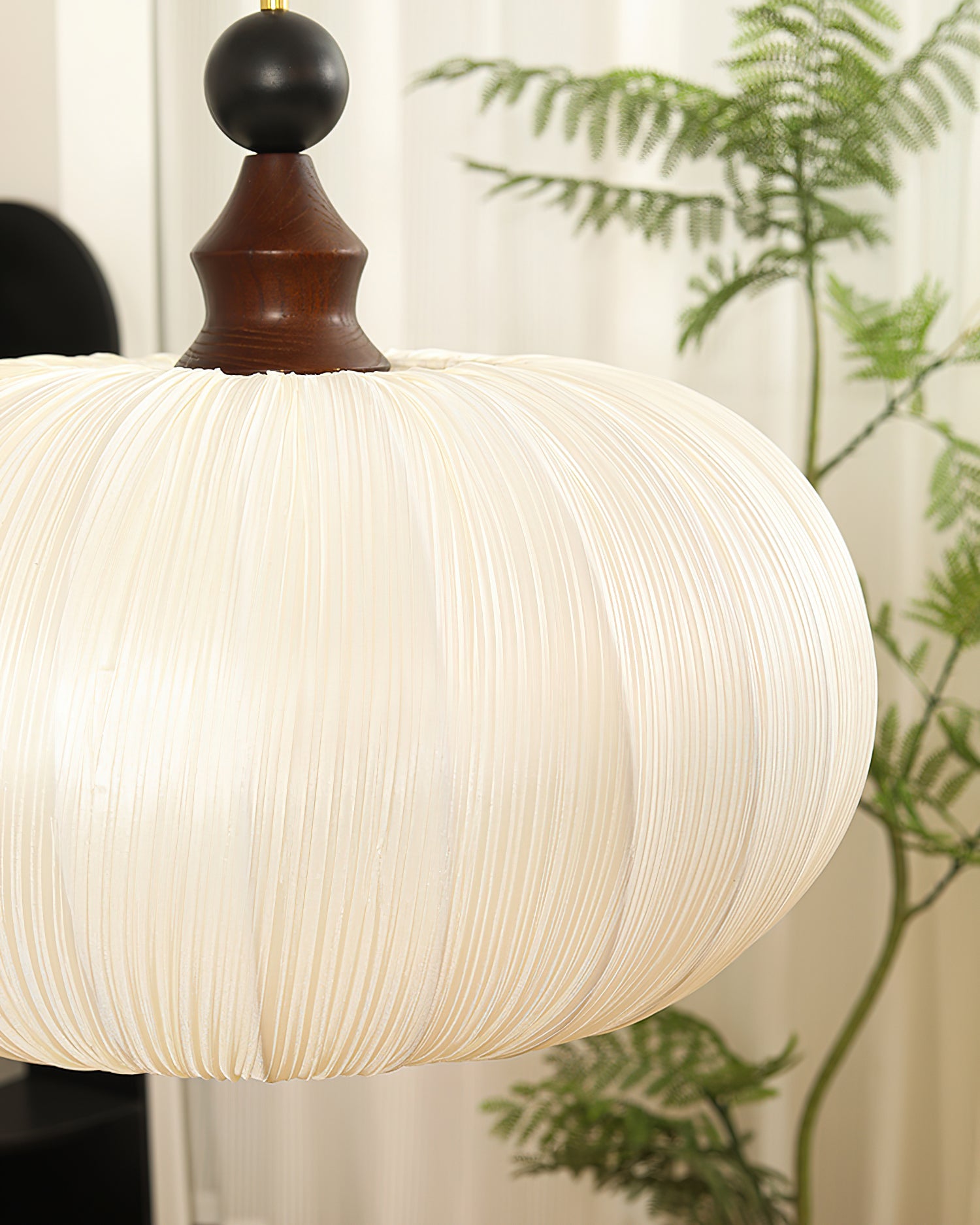 BRAMBLETON HANGING GLOBE ILLUMINATOR
