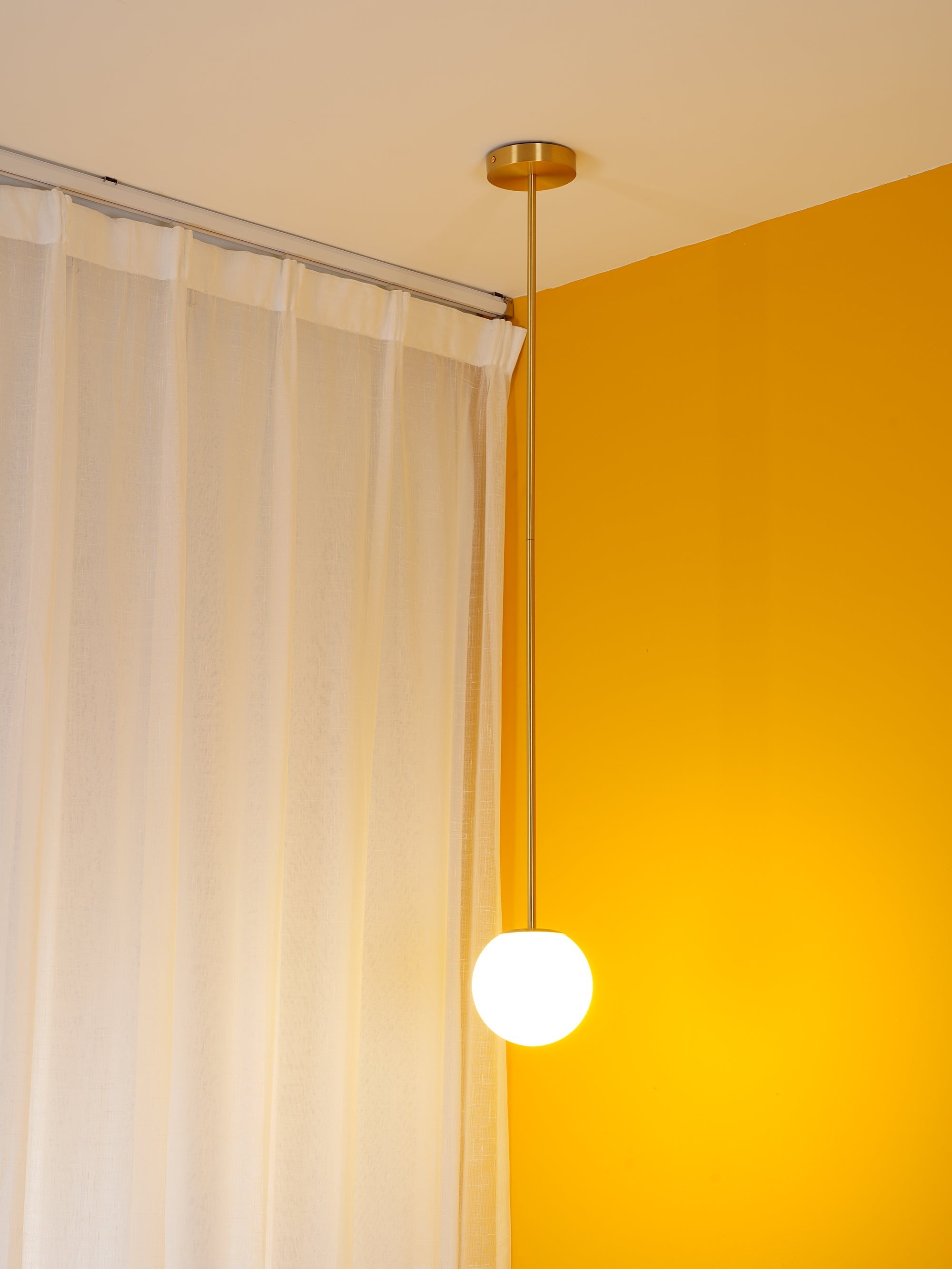 WINTHROP GILDED ARCHWAY PENDANT