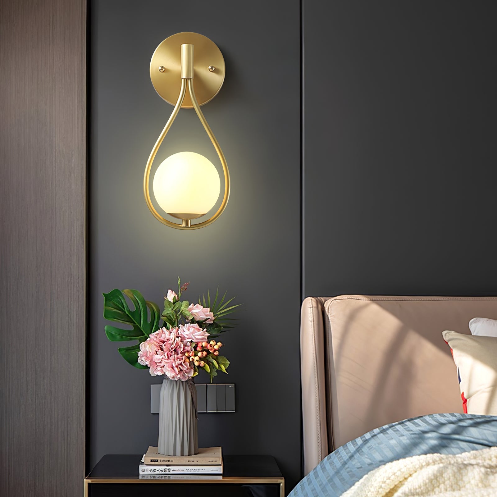 BEAUMONT GILDED WALL SCONCE