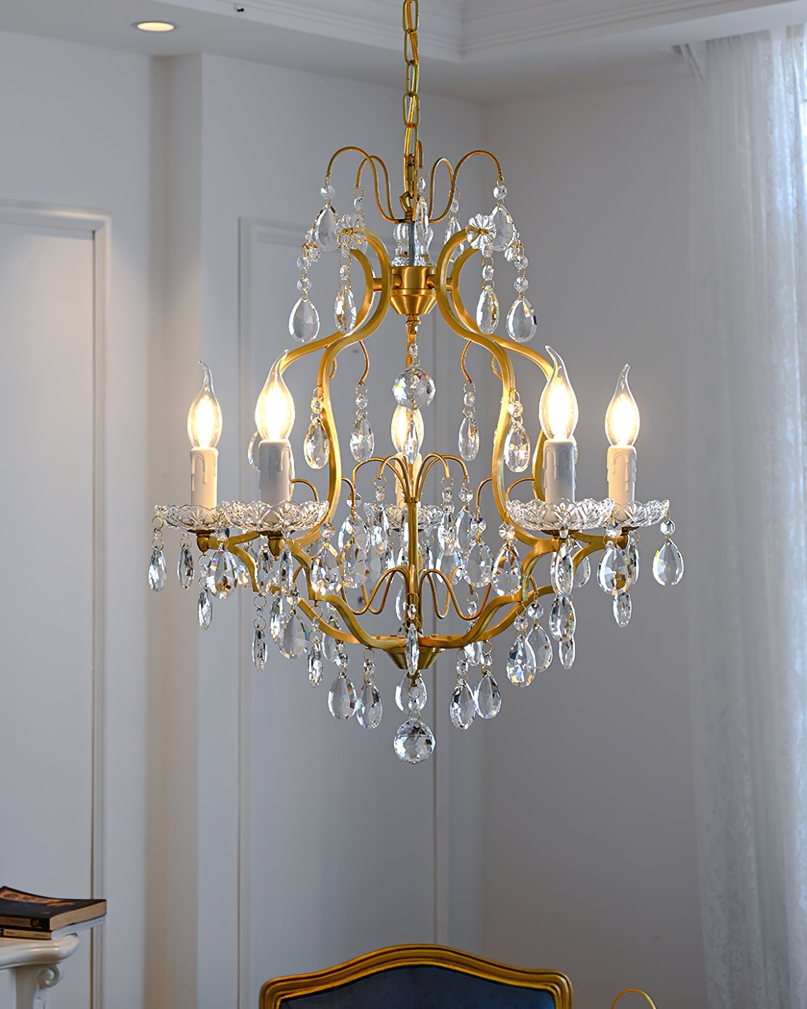 WINDSOR ORNATE BRASS TAPERED CHANDELIER
