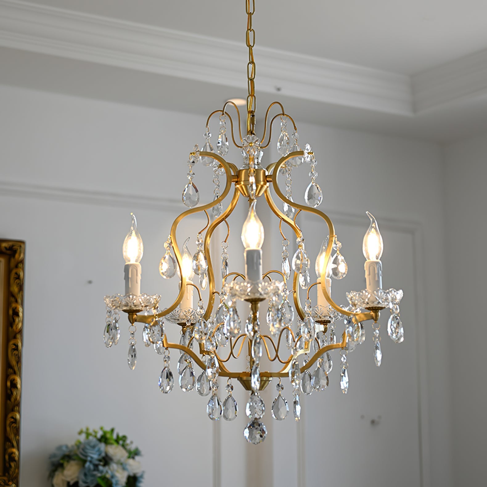 WINDSOR ORNATE BRASS TAPERED CHANDELIER