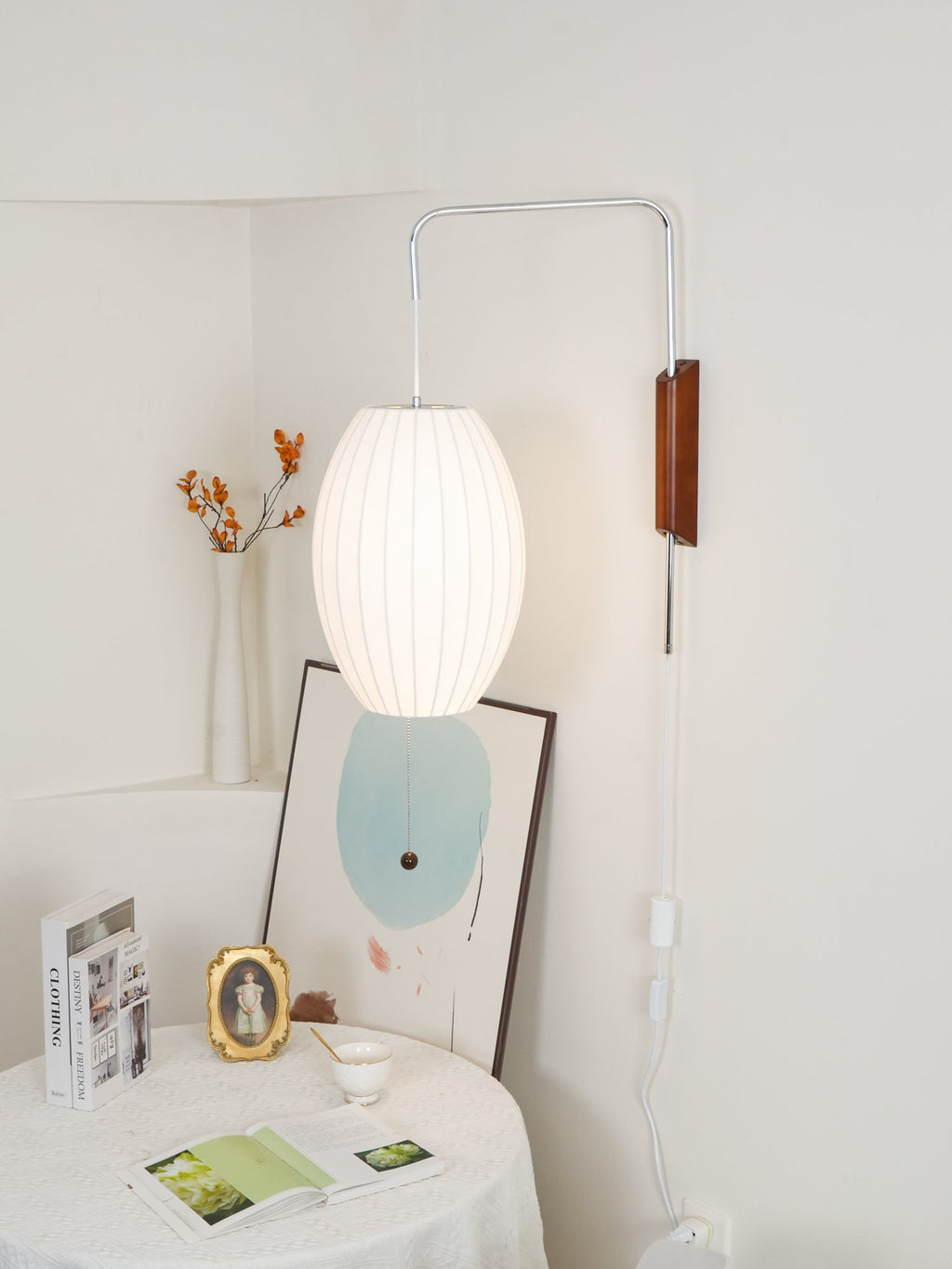 THISTLEWOOD GLOWING WALL SCONCE