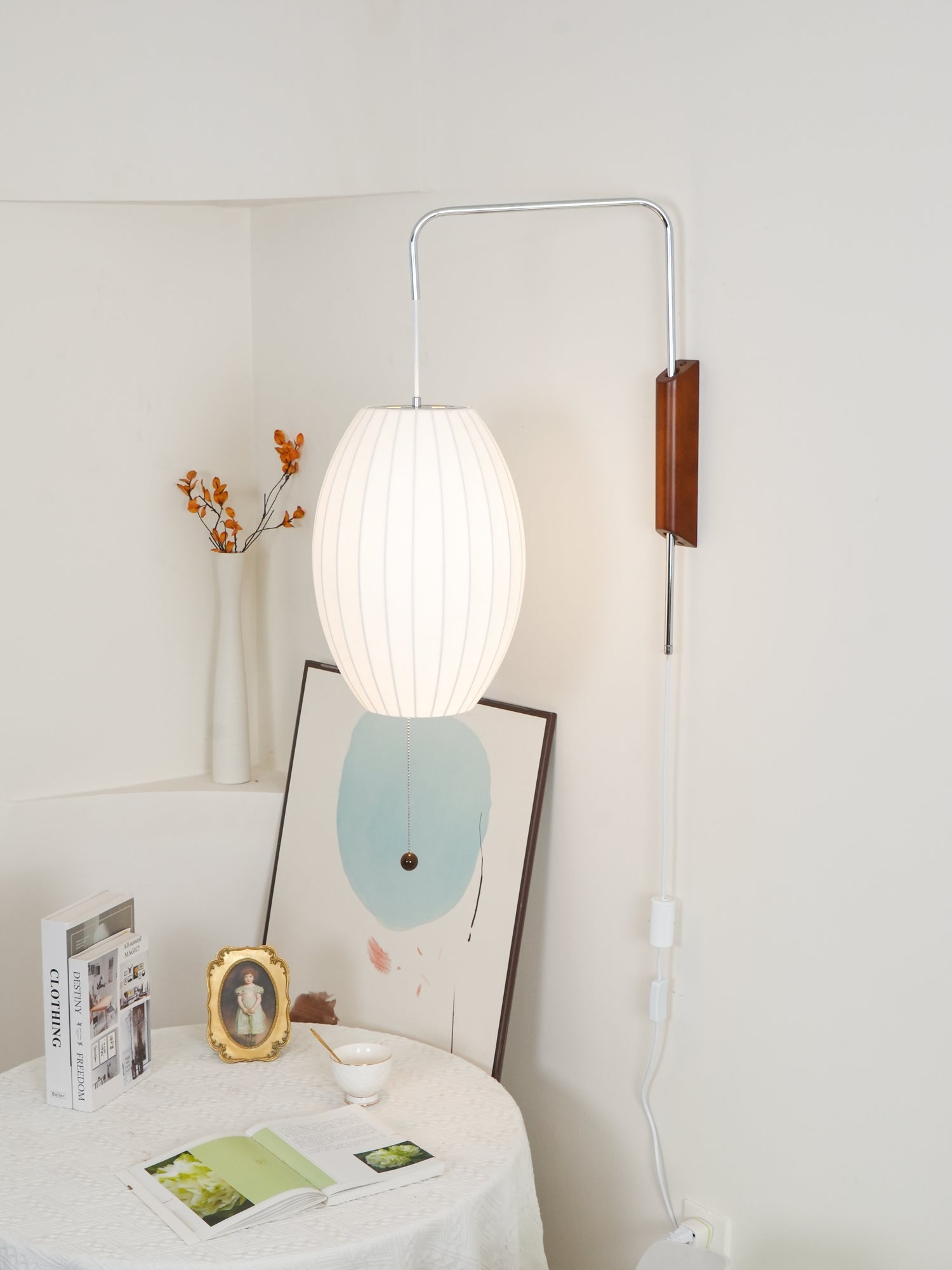 THISTLEWOOD GLOWING WALL SCONCE