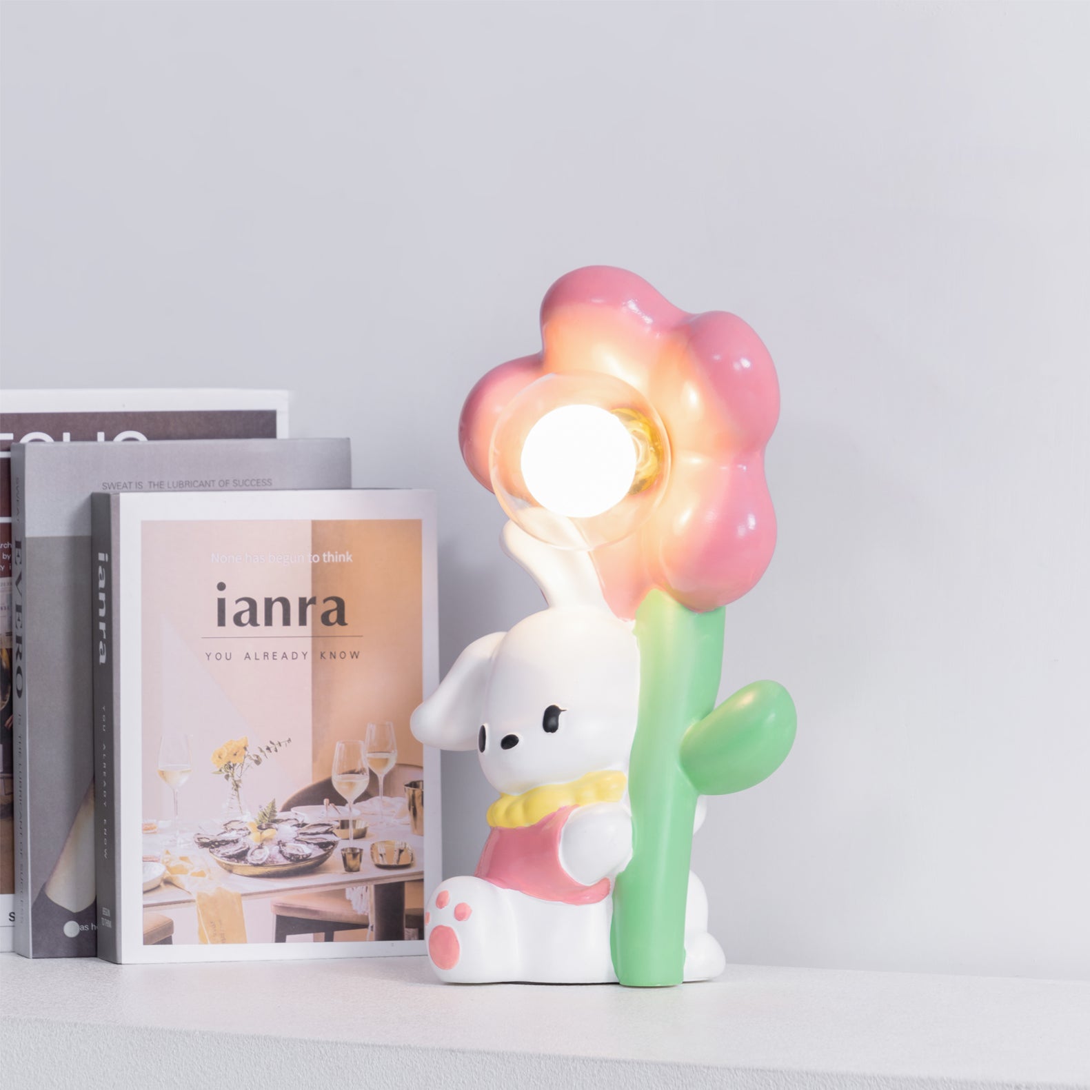 FLORENCE HARE BLOOMING LAMP