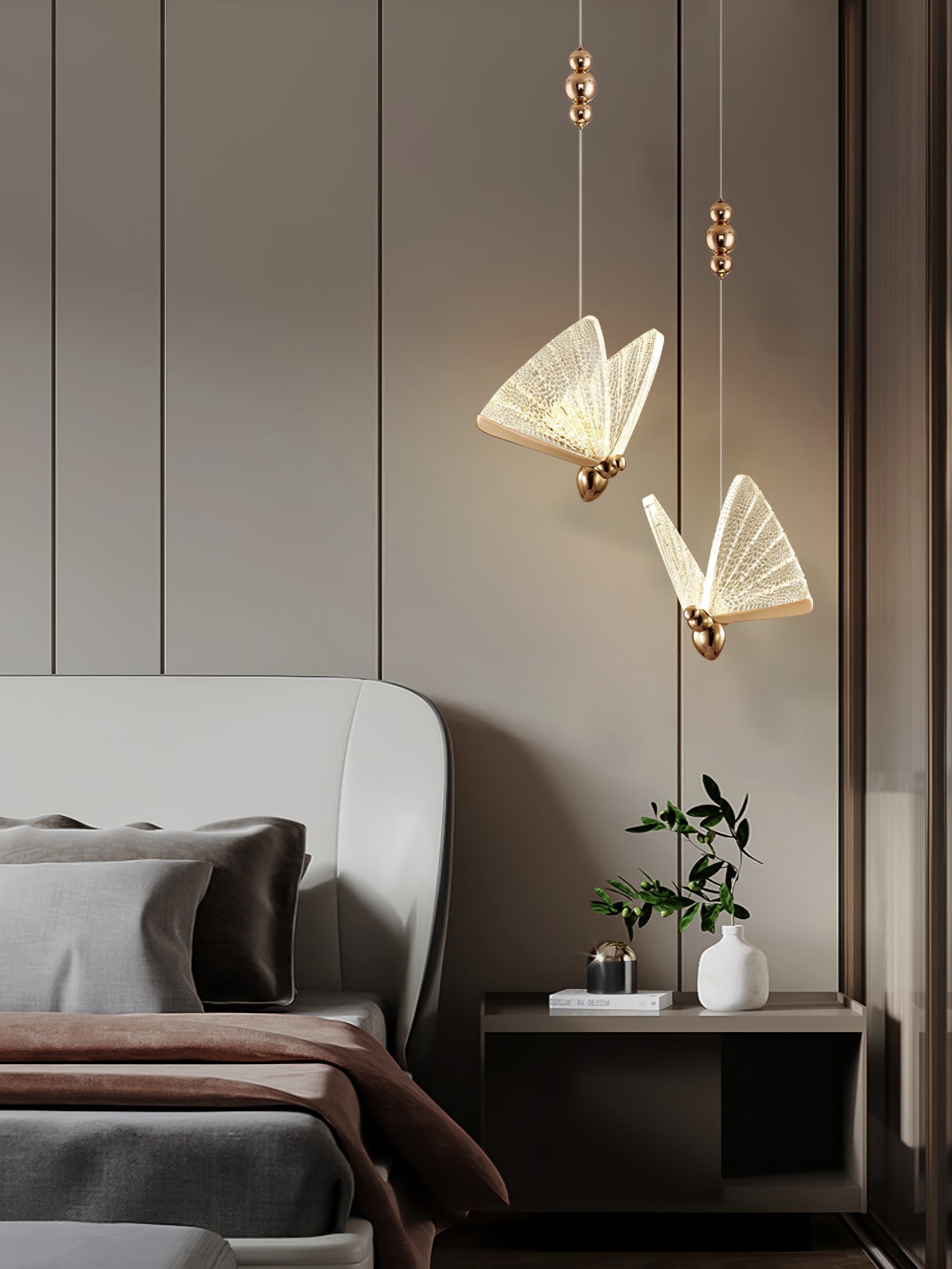 ALDERSON FLUTED WINGS HANGING LANTERN