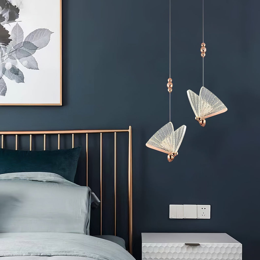ALDERSON FLUTED WINGS HANGING LANTERN
