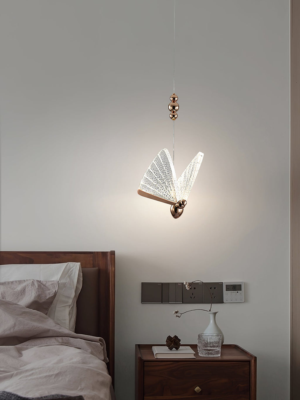 ALDERSON FLUTED WINGS HANGING LANTERN