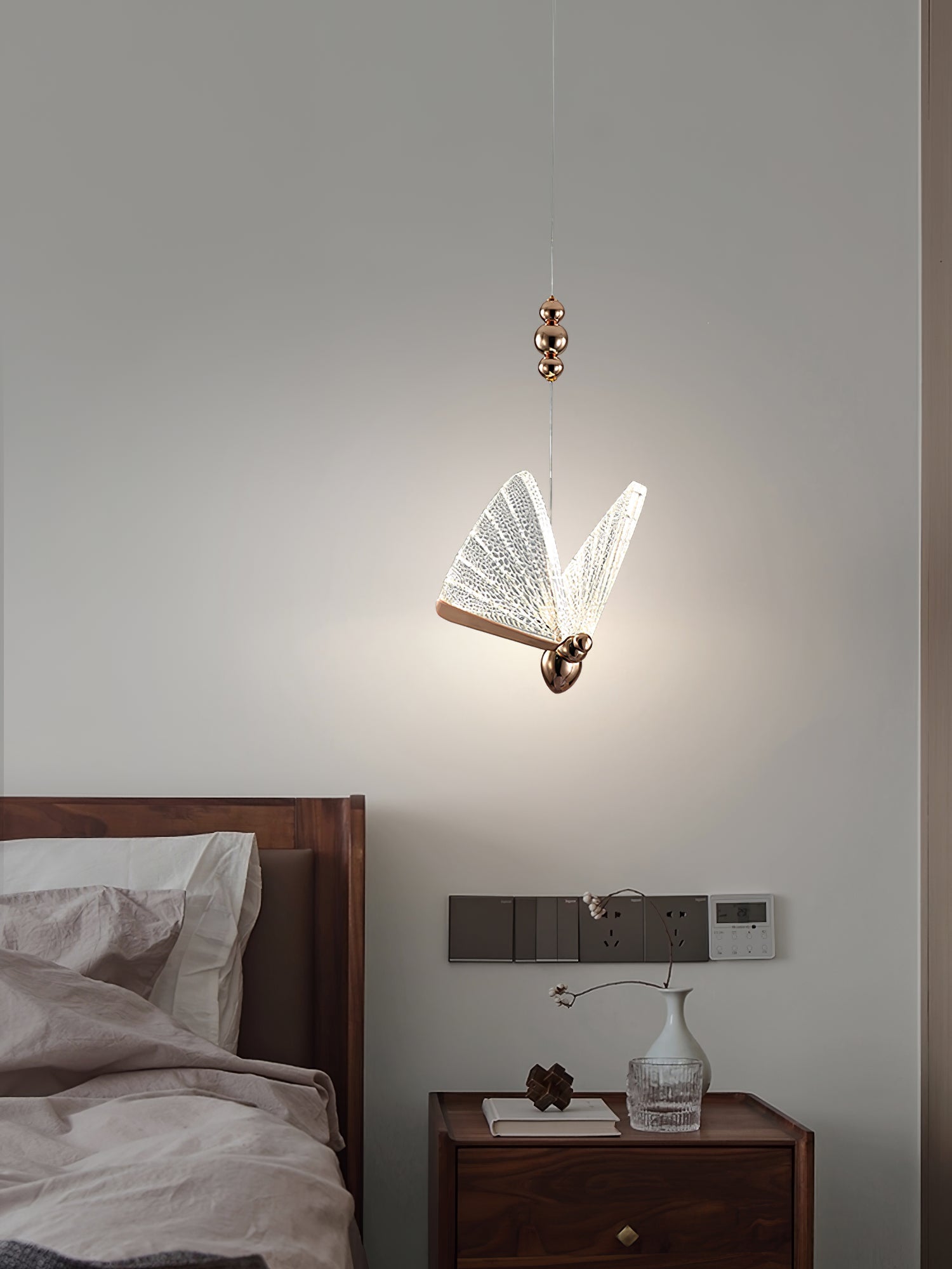 ALDERSON FLUTED WINGS HANGING LANTERN